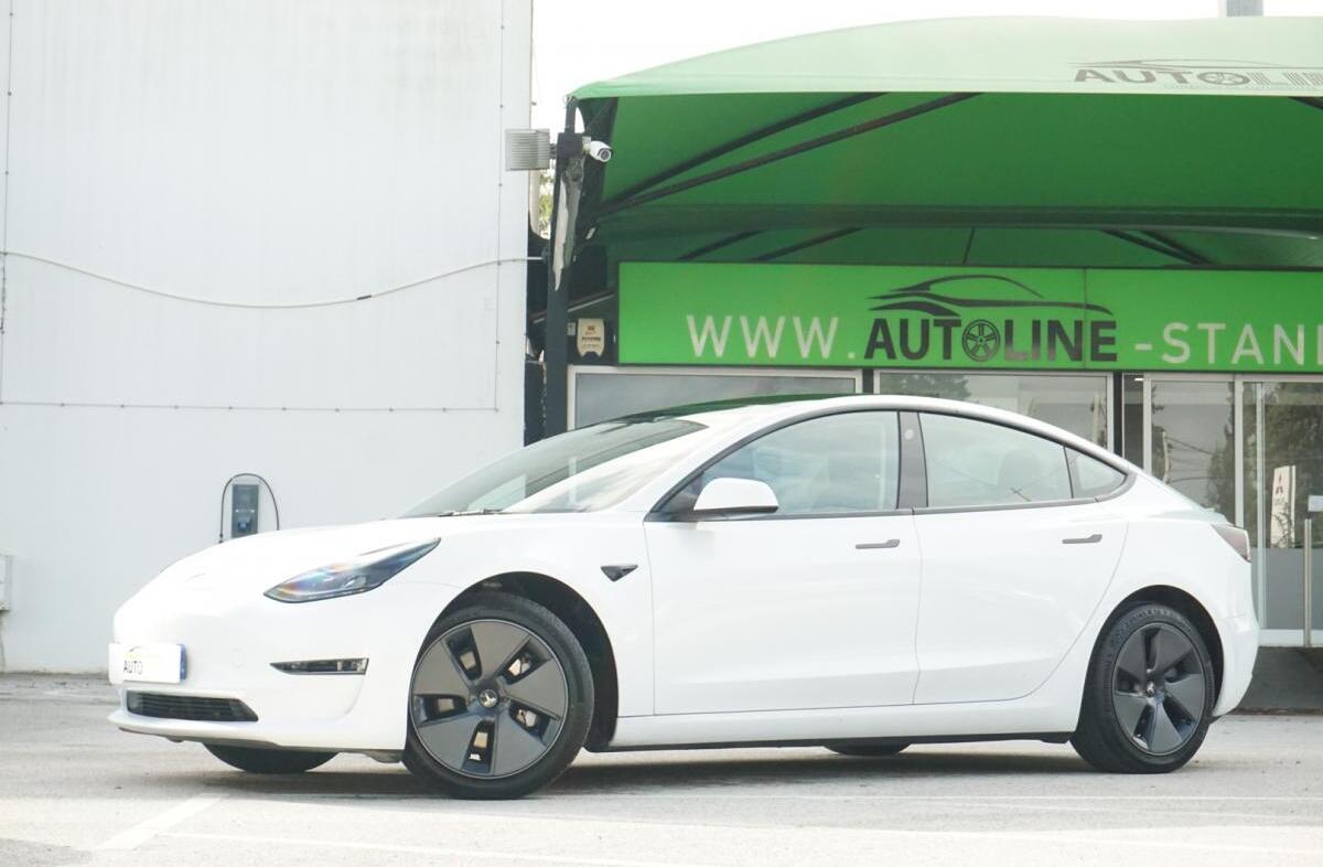 TESLA Model 3 Long-Range Dual Motor AWD