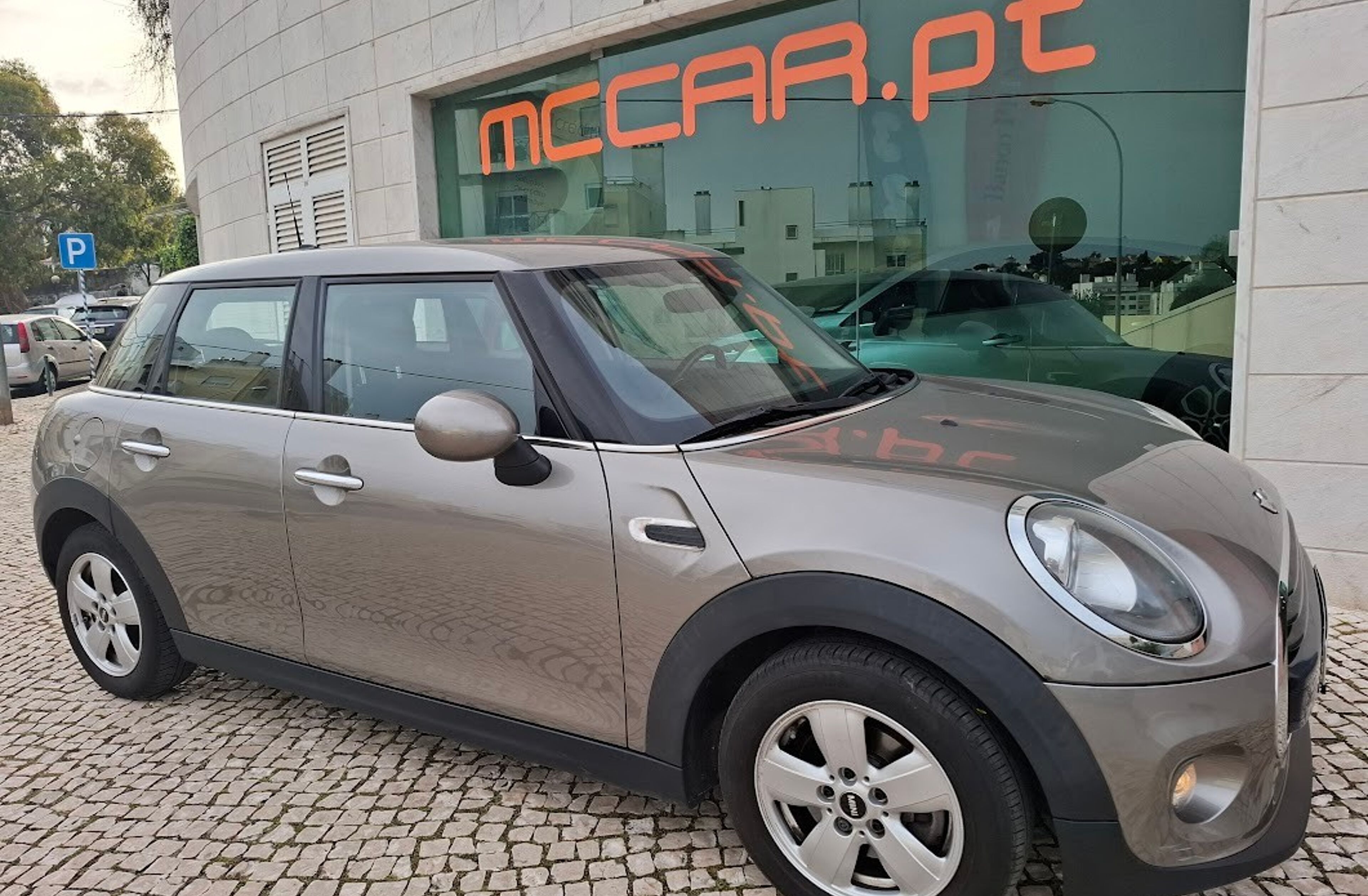 MINI Mini D
