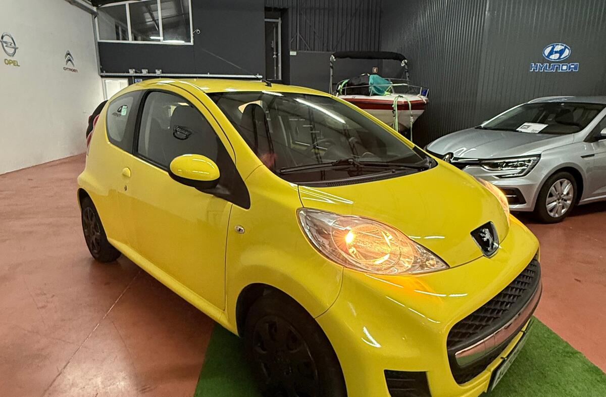 PEUGEOT 107 1.0 Urban