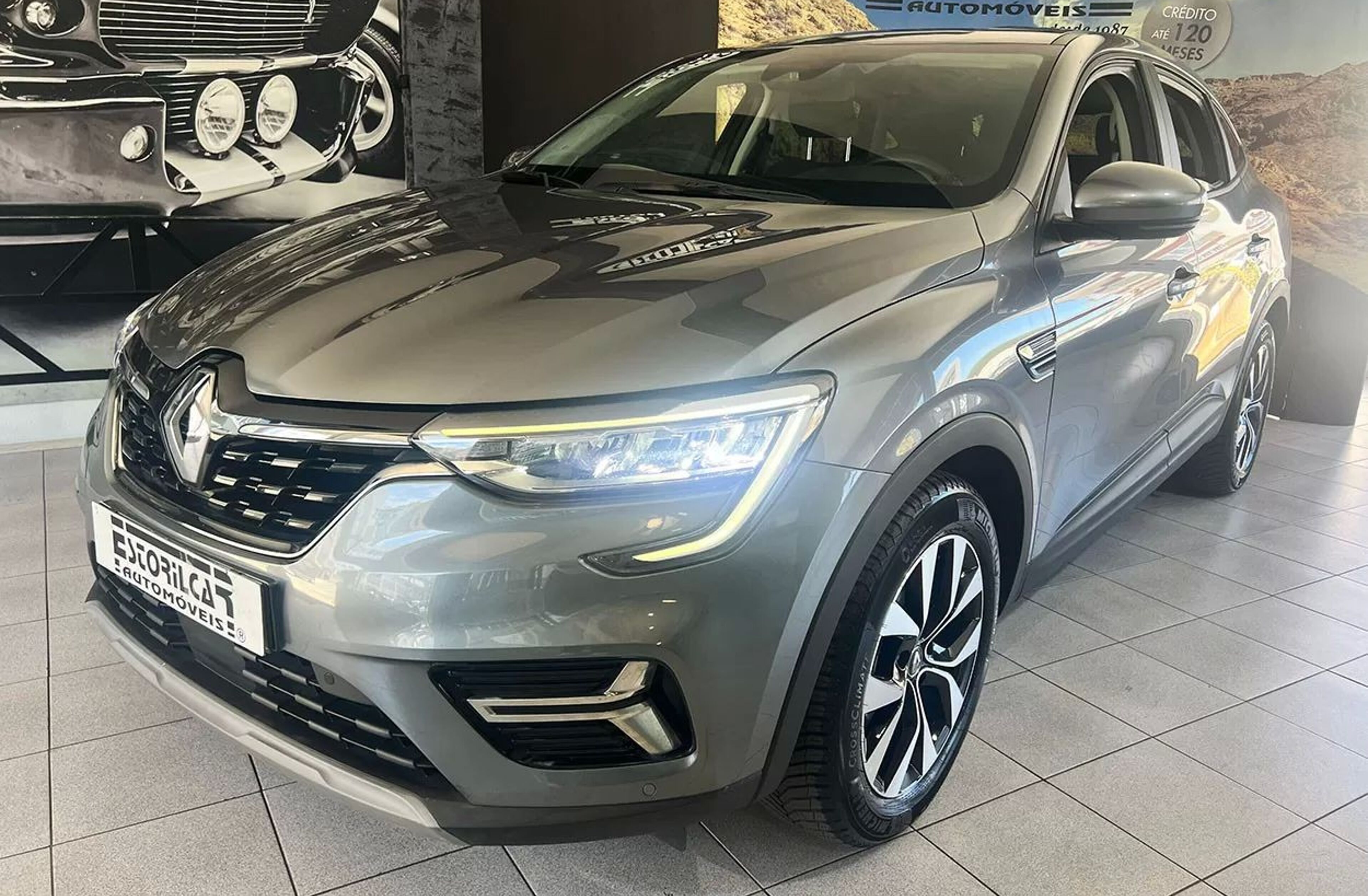 RENAULT Arkana 1.6 E-Tech Business