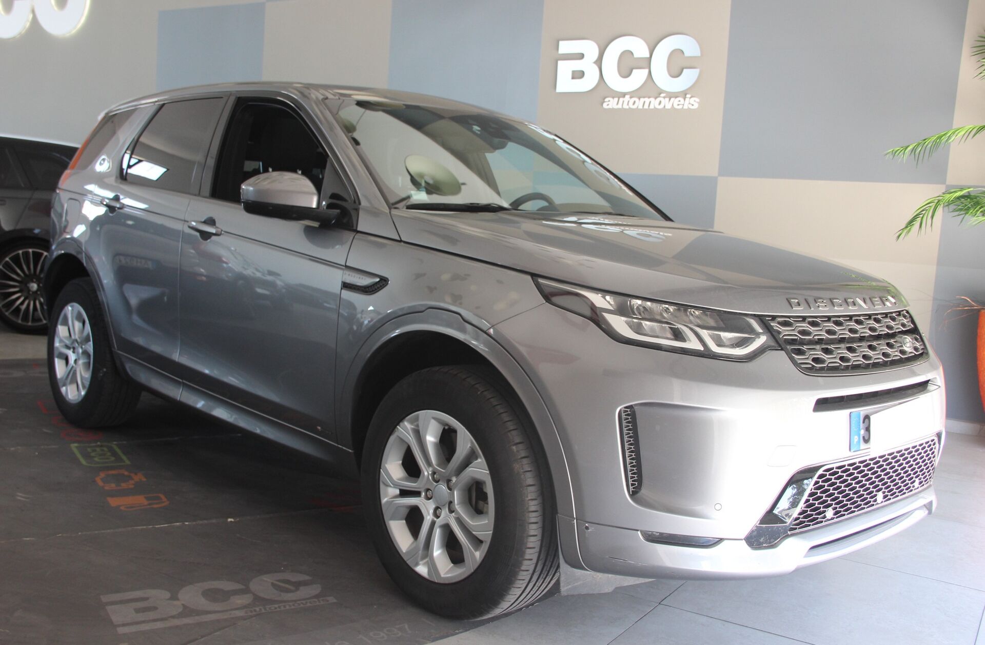 LAND ROVER Discovery S.2.0 eD4 R-Dynamic S