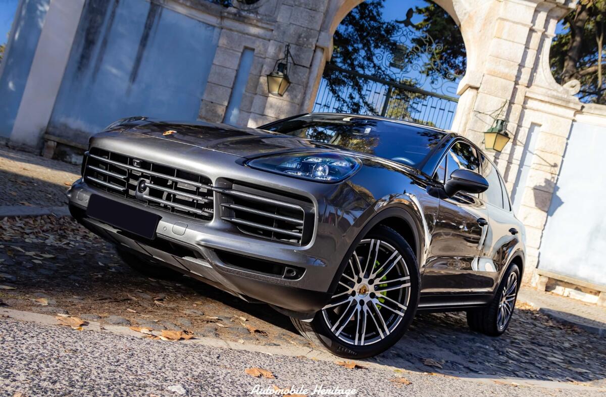 PORSCHE Cayenne E-Hybrid