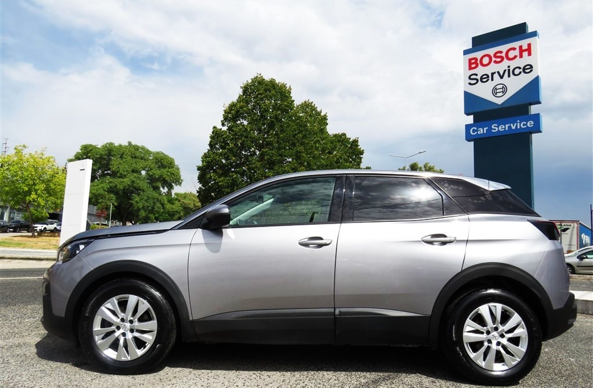 PEUGEOT 3008 1.5 BlueHDi Active