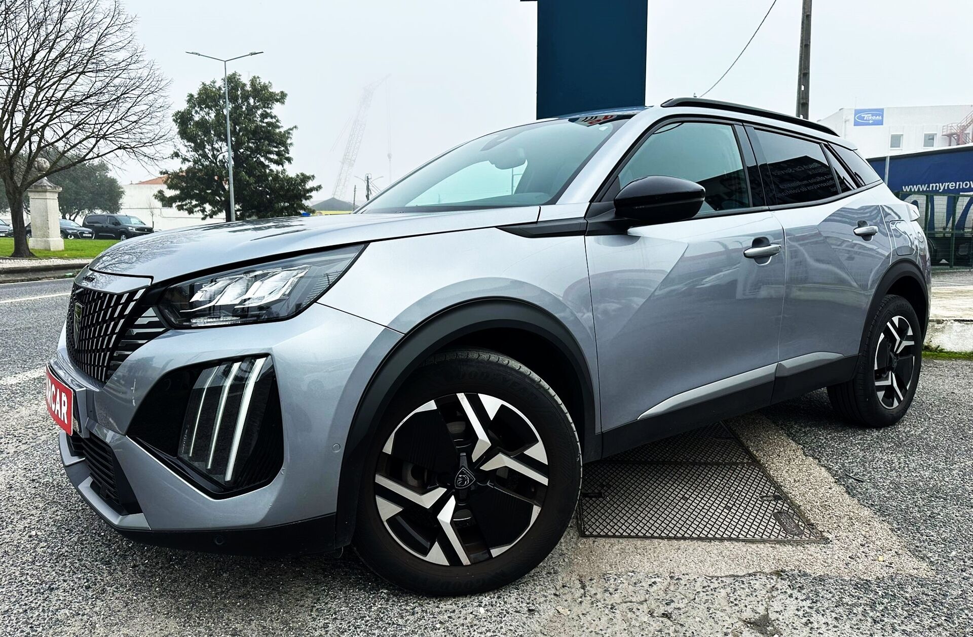 PEUGEOT 2008 1.2 PureTech Allure