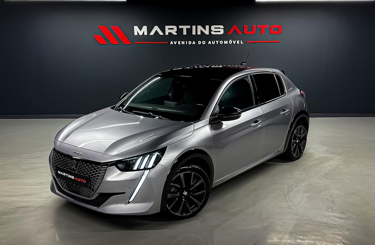 PEUGEOT 208 e- 51 kWh GT