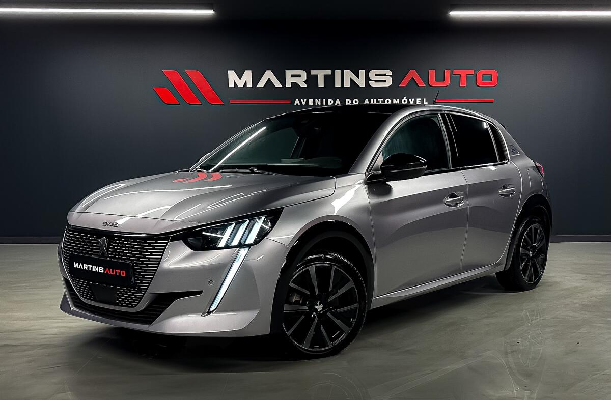 PEUGEOT 208 e- 51 kWh GT