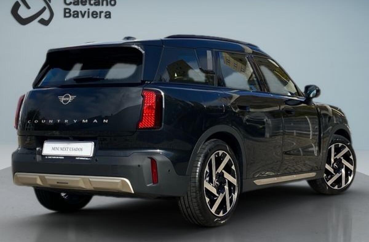 MINI Mini Countryman E Favoured M