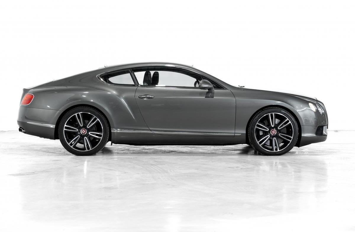 BENTLEY Continental GT V8