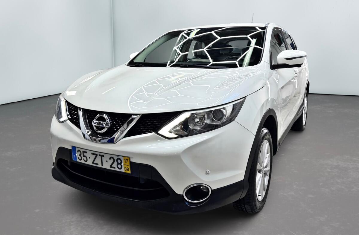 NISSAN Qashqai 1.5 dCi N-Connecta