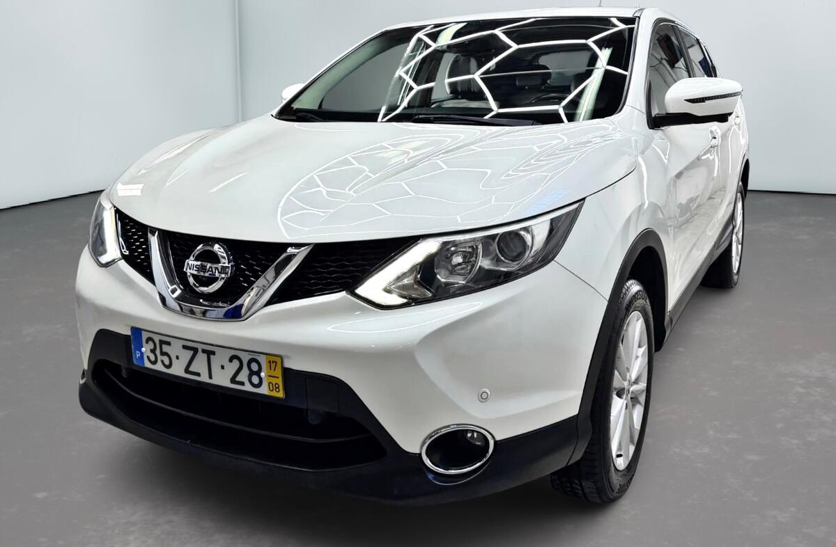 NISSAN Qashqai 1.5 dCi N-Connecta