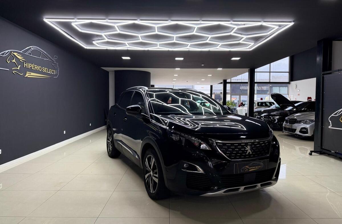 PEUGEOT 3008 1.2 PureTech GT Line