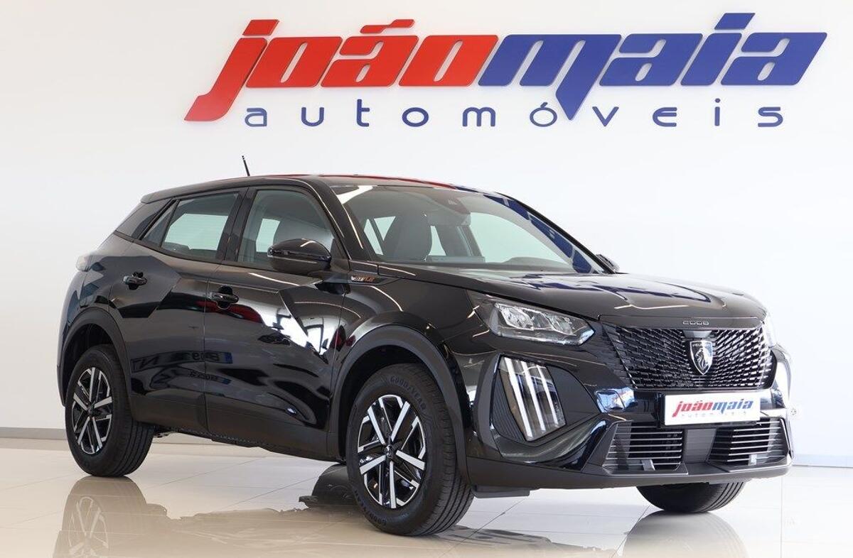 PEUGEOT 2008 1.2 PureTech Style