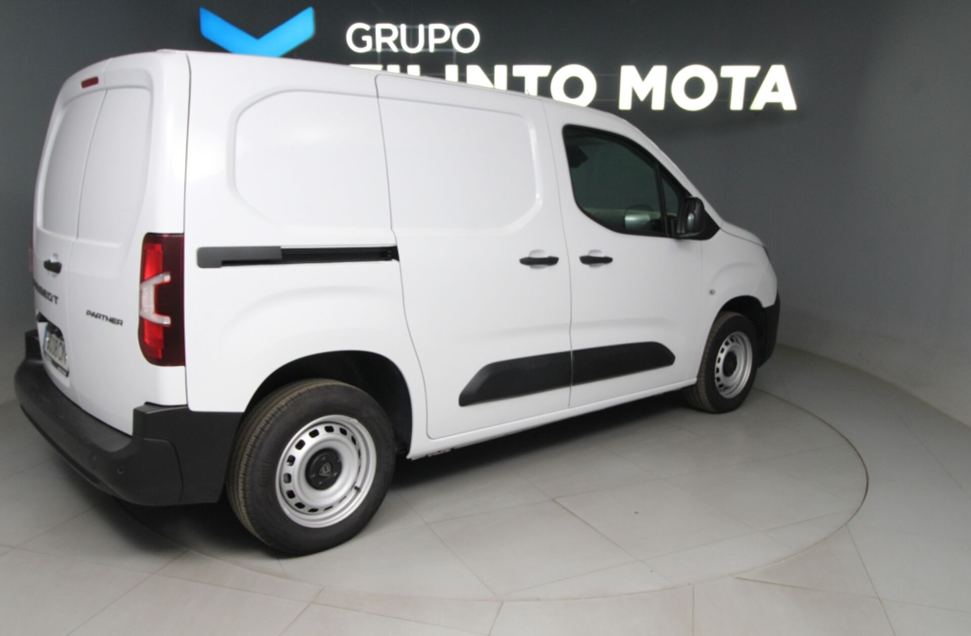 PEUGEOT Partner 1.5 BlueHDi Standard