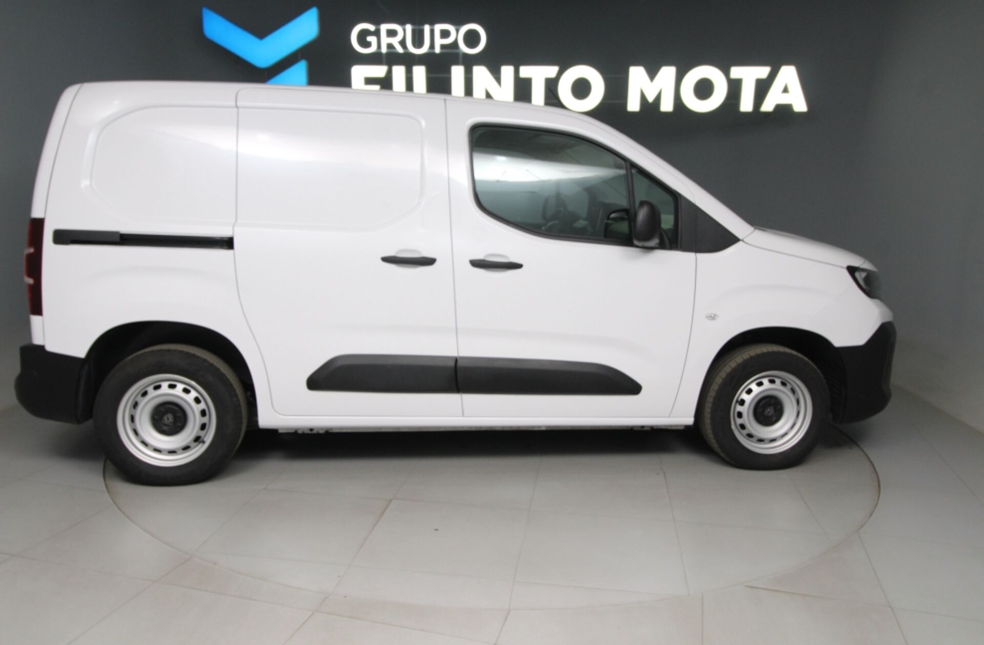 PEUGEOT Partner 1.5 BlueHDi Standard