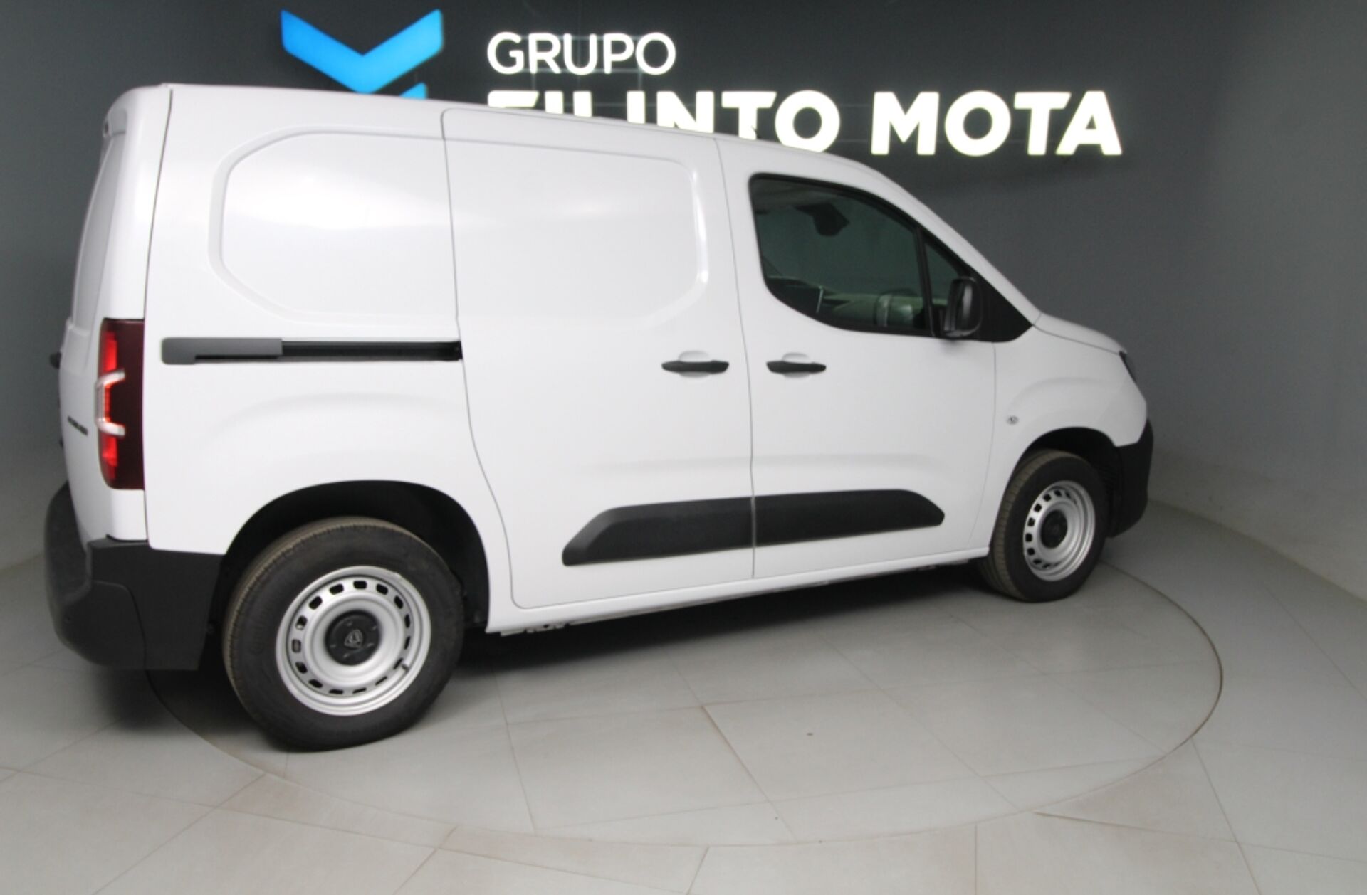 PEUGEOT Partner 1.5 BlueHDi Standard