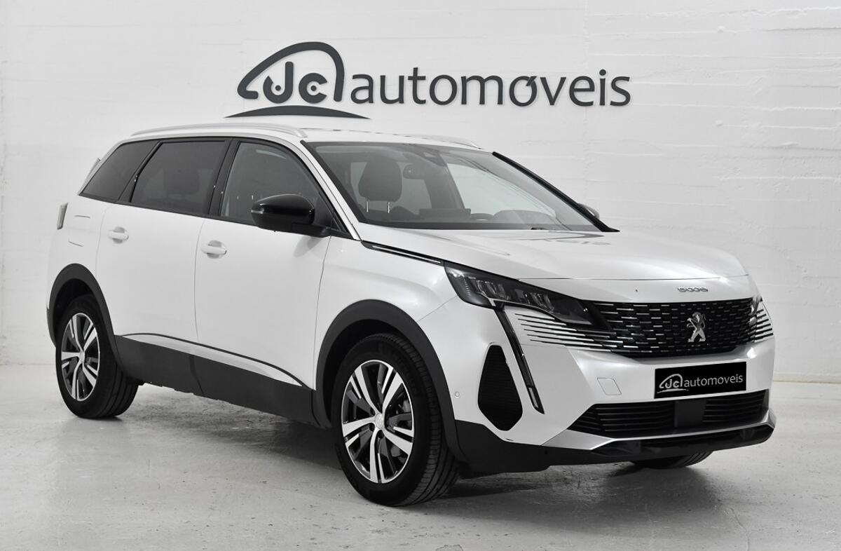 PEUGEOT 5008 1.2 PureTech Allure Pack EAT8