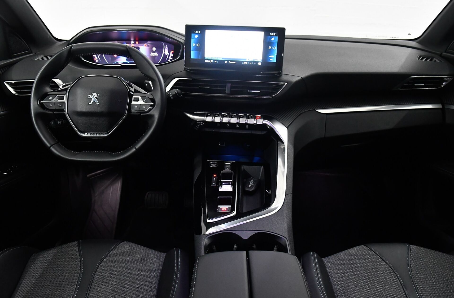 PEUGEOT 5008 1.2 PureTech Allure Pack EAT8