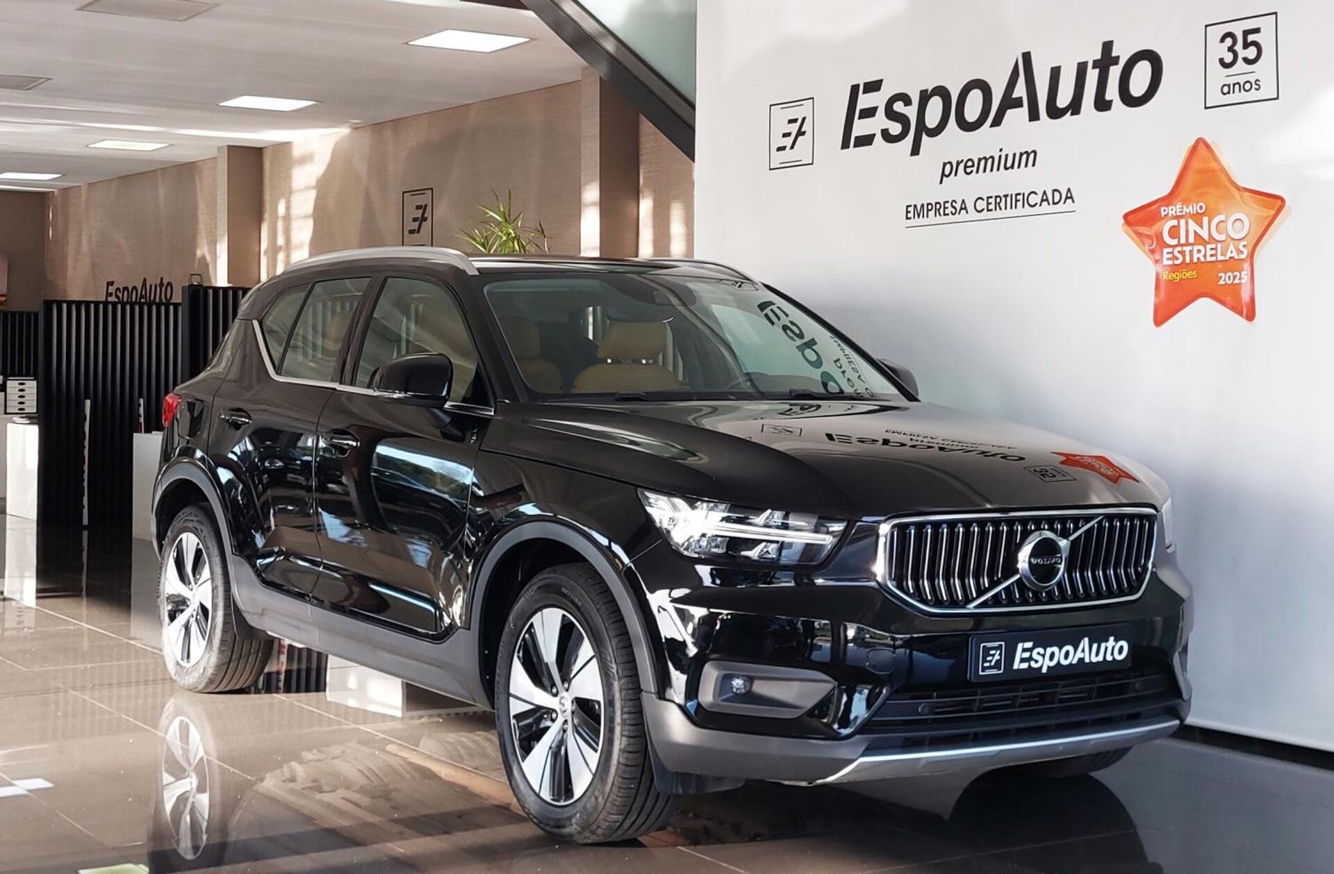 VOLVO XC40 1.5 T4 PHEV Inscription Expression