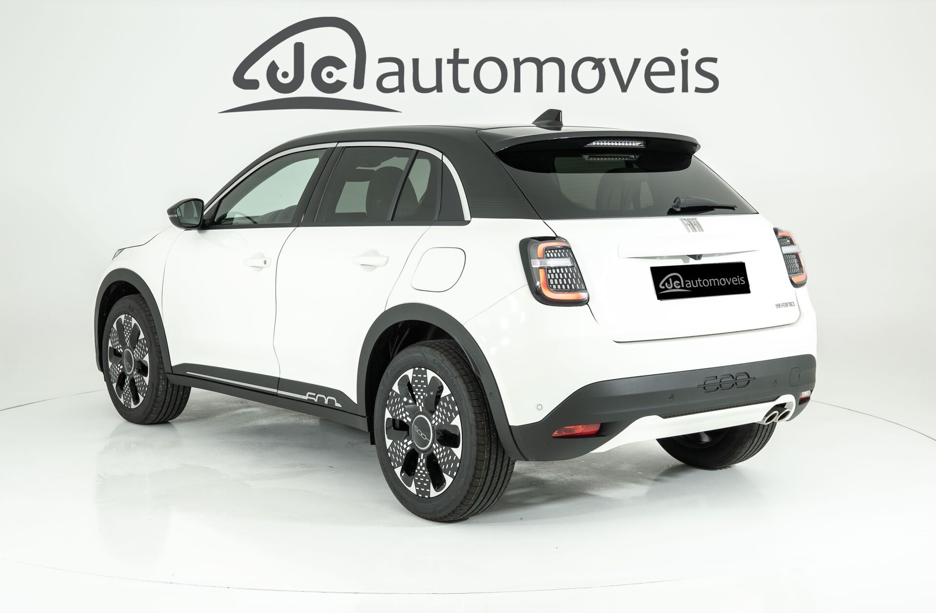 FIAT 600 1.2 Hybrid La Prima