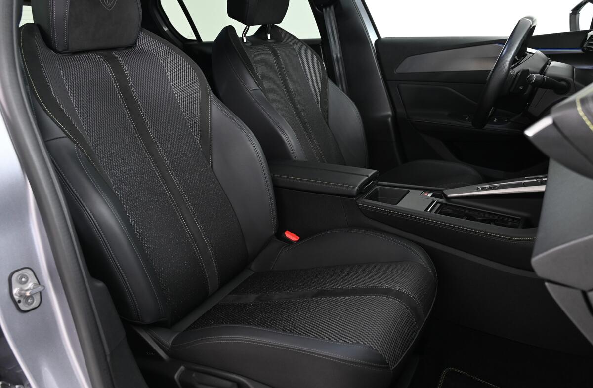 PEUGEOT 308 1.6 Hybrid GT e-EAT8