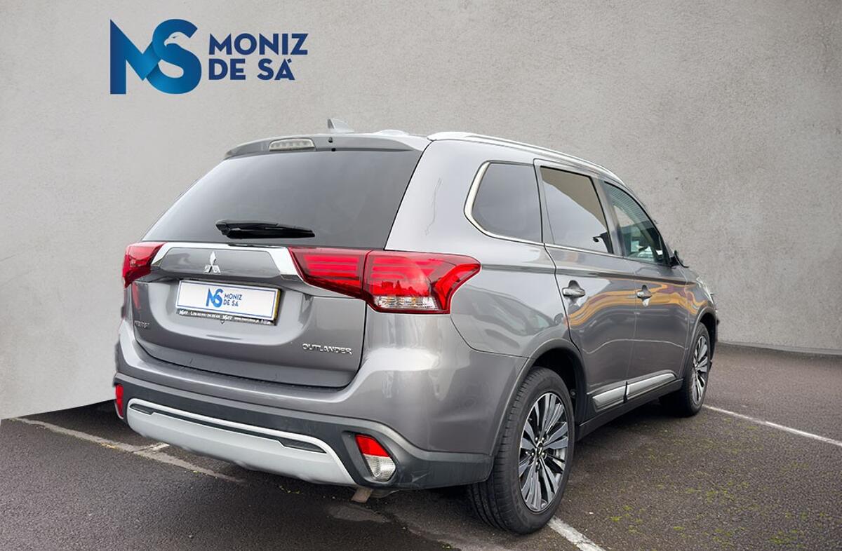 MITSUBISHI Outlander 2.0 Kaiteki CVT