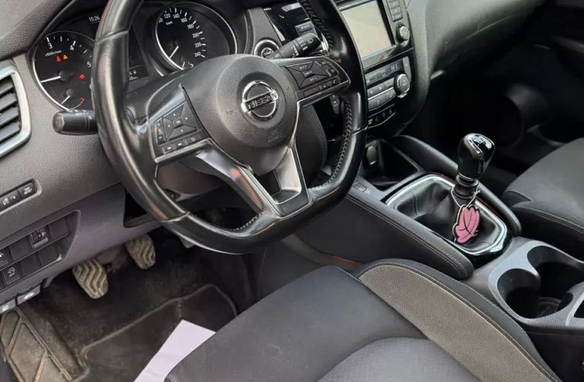 NISSAN Qashqai 1.5 dCi N-Connecta J18