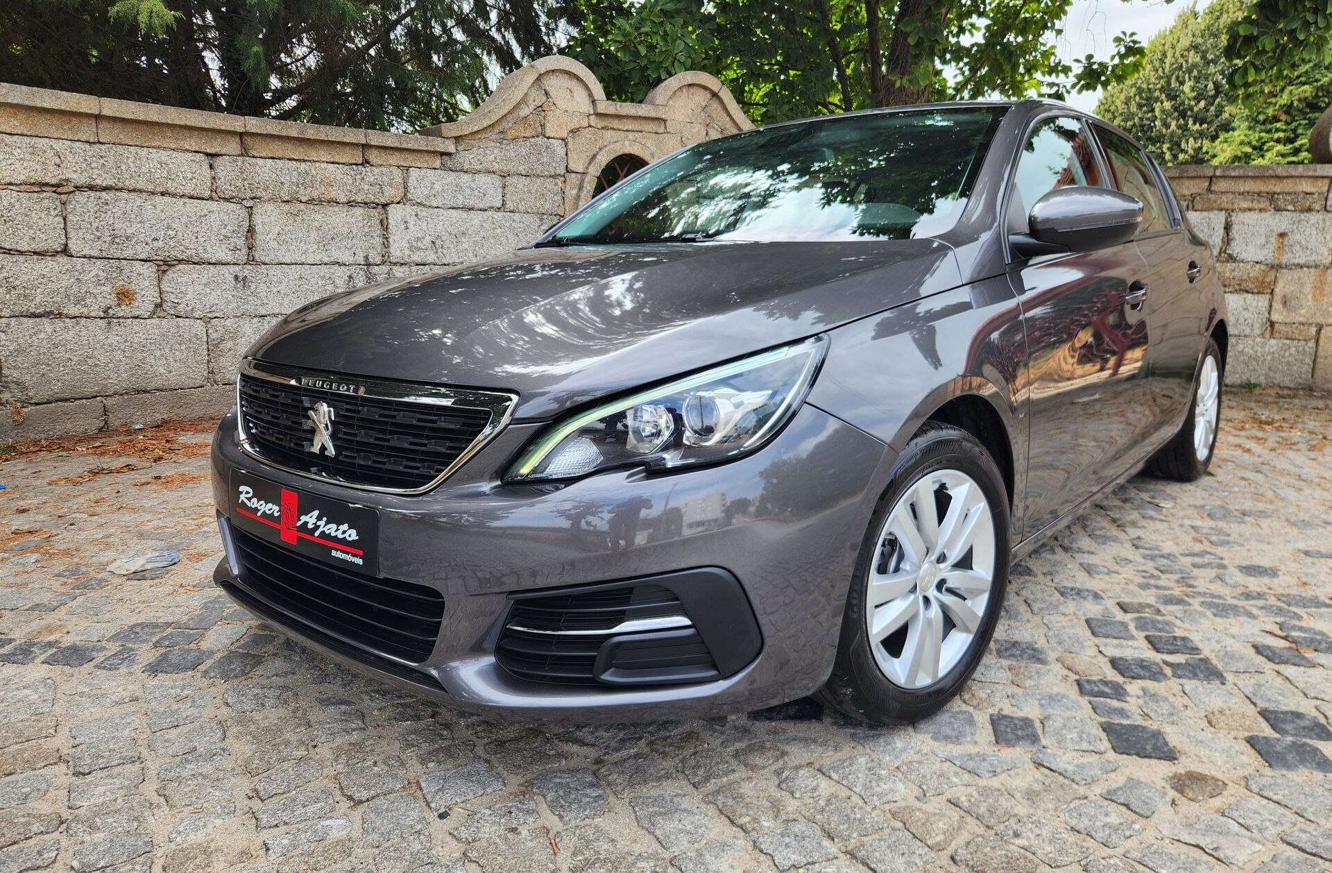 PEUGEOT 308 1.5 BlueHDi Business Line