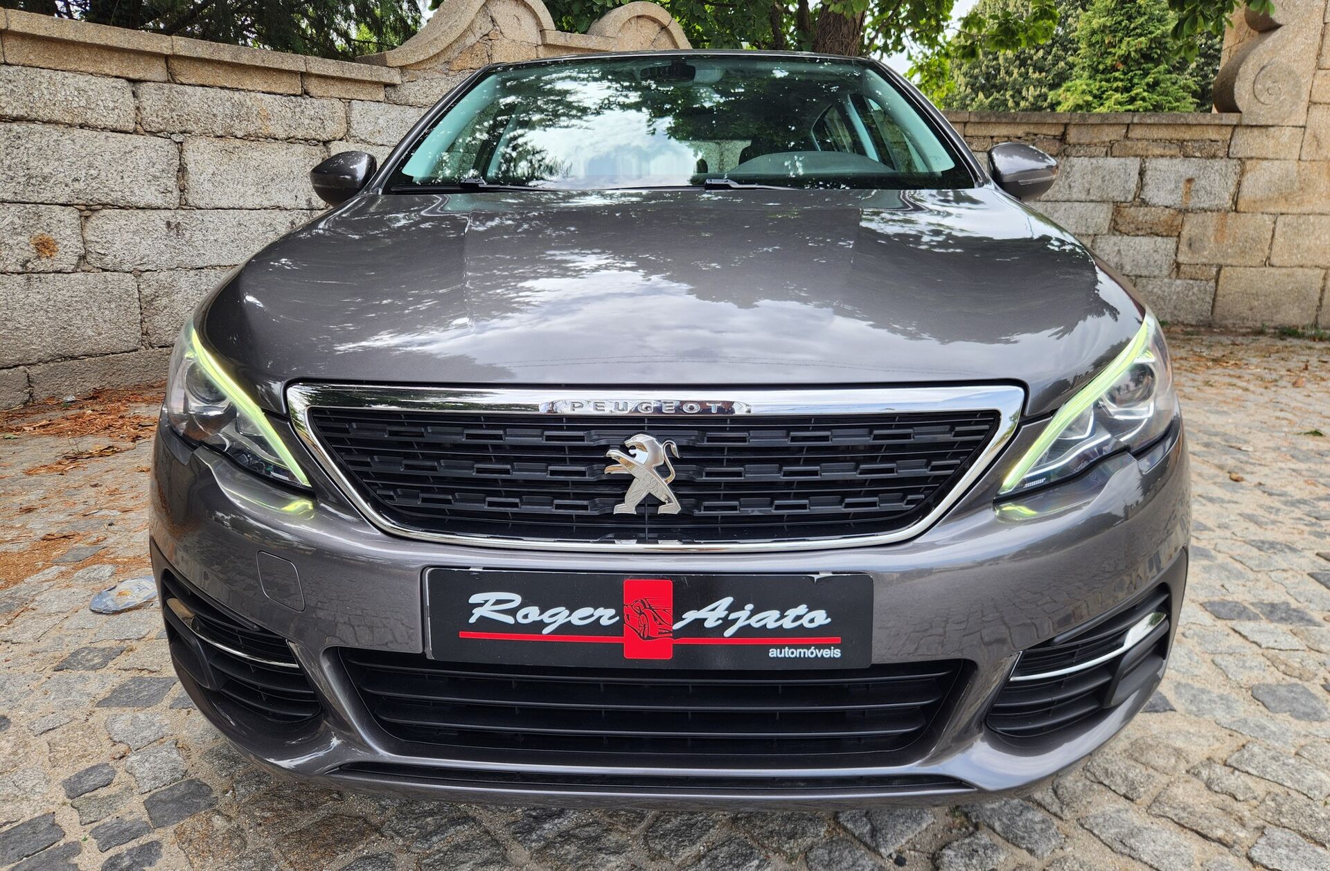 PEUGEOT 308 1.5 BlueHDi Business Line