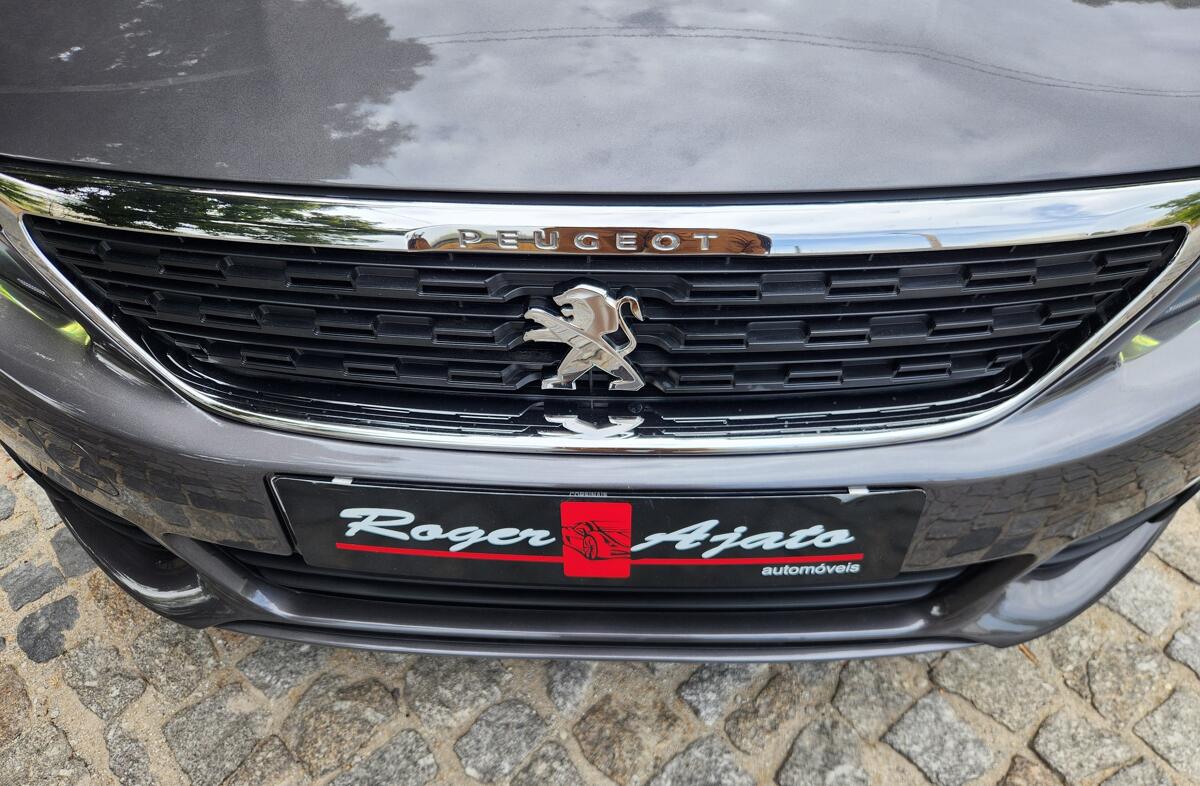 PEUGEOT 308 1.5 BlueHDi Business Line