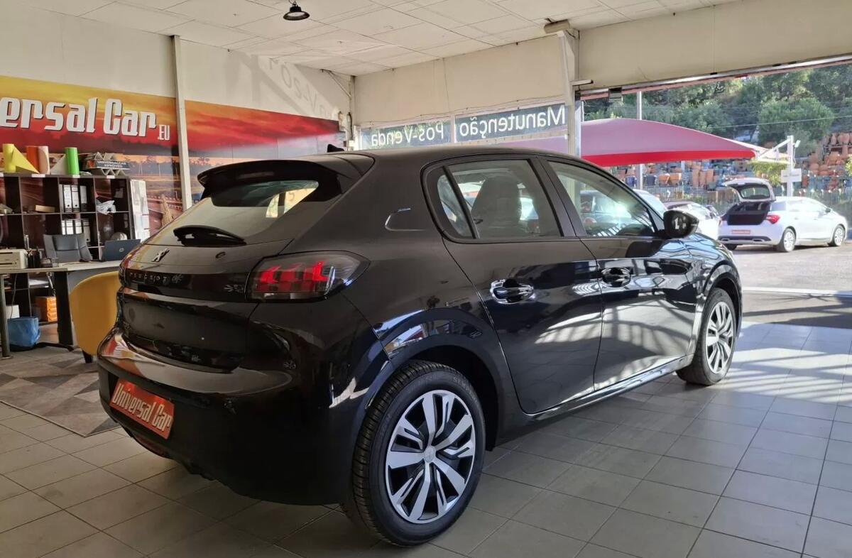 PEUGEOT 208 1.2 PureTech Active Pack