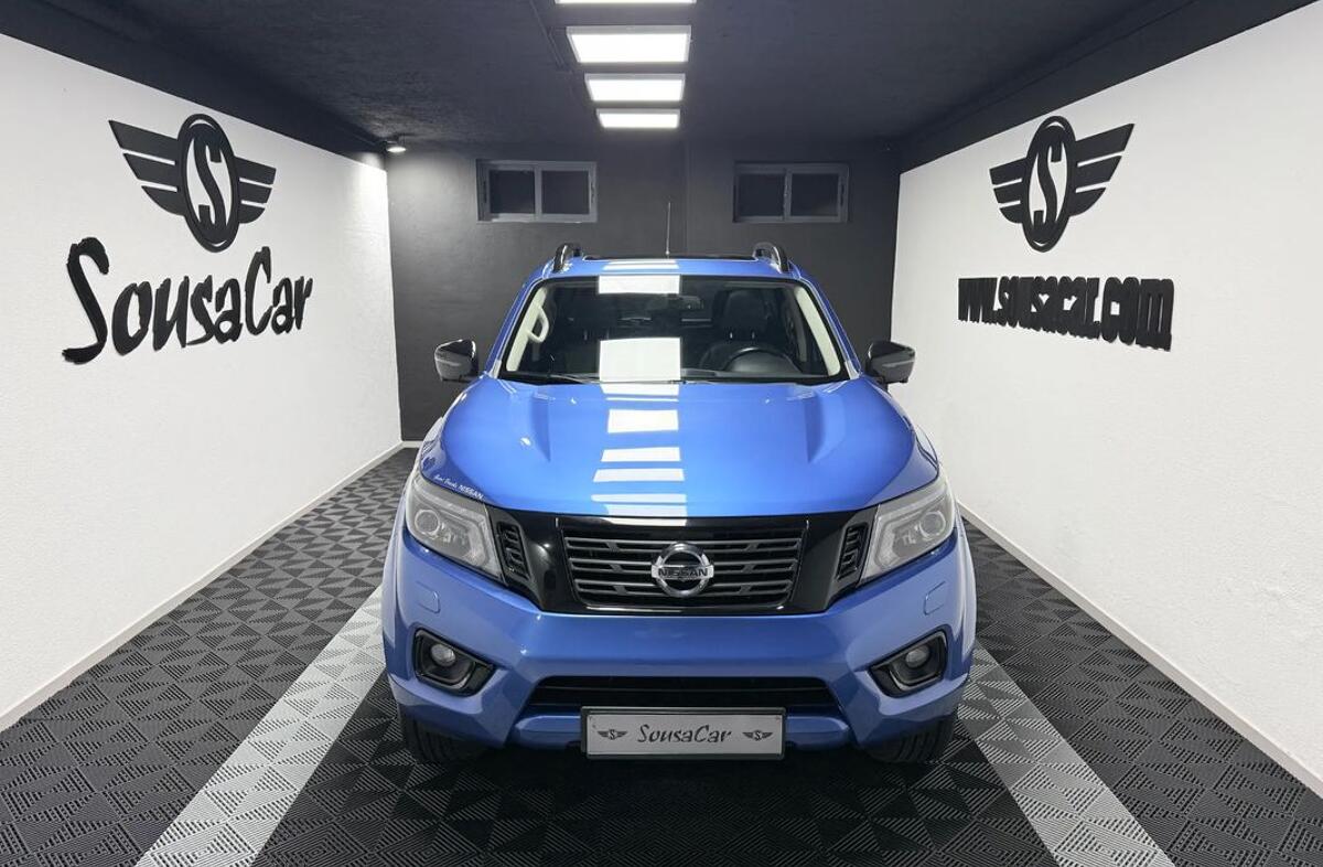 NISSAN Navara 2.3 dCi CD 4WD N-Guard Auto