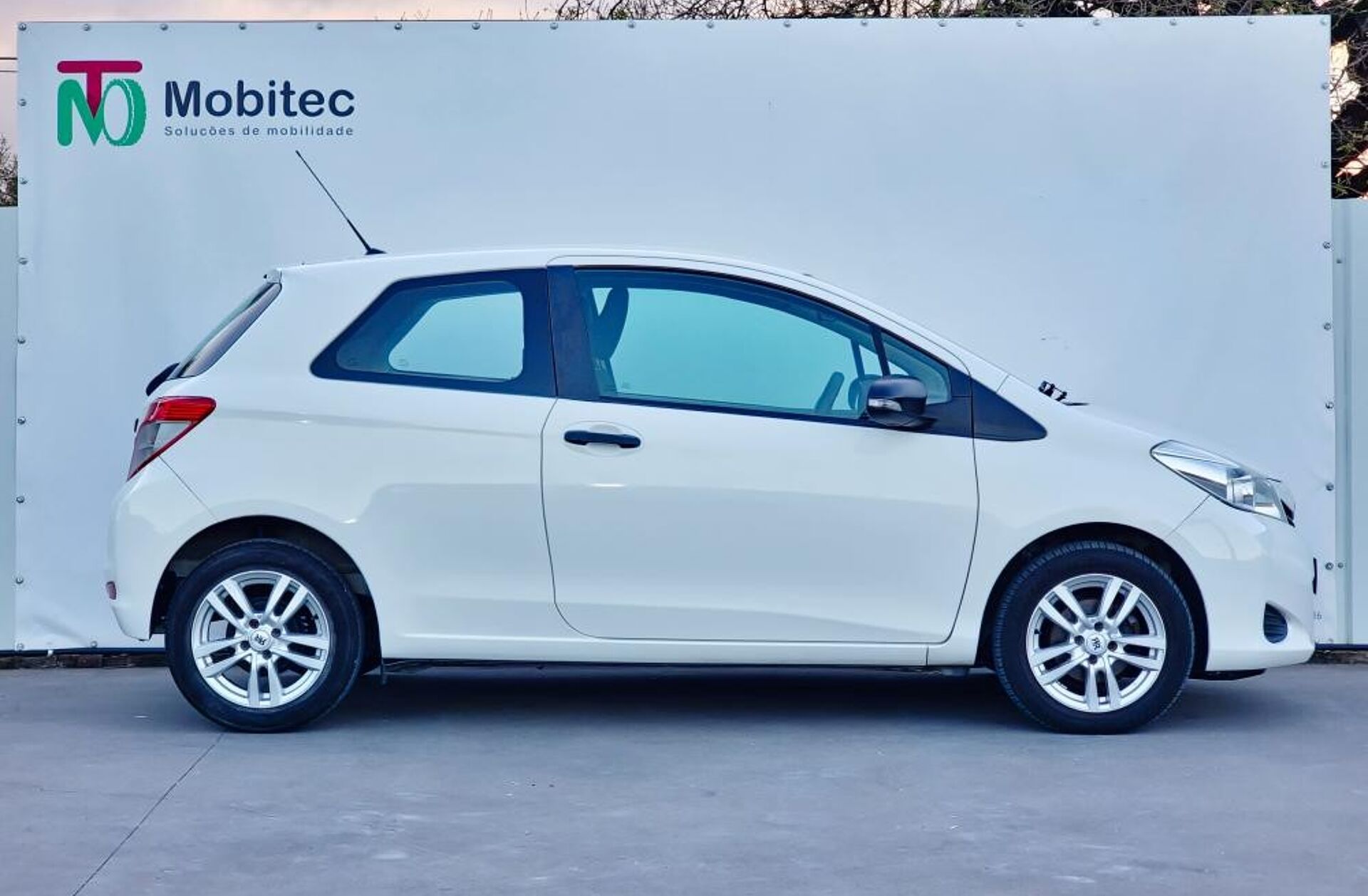 TOYOTA Yaris 1.4 D-4D Active