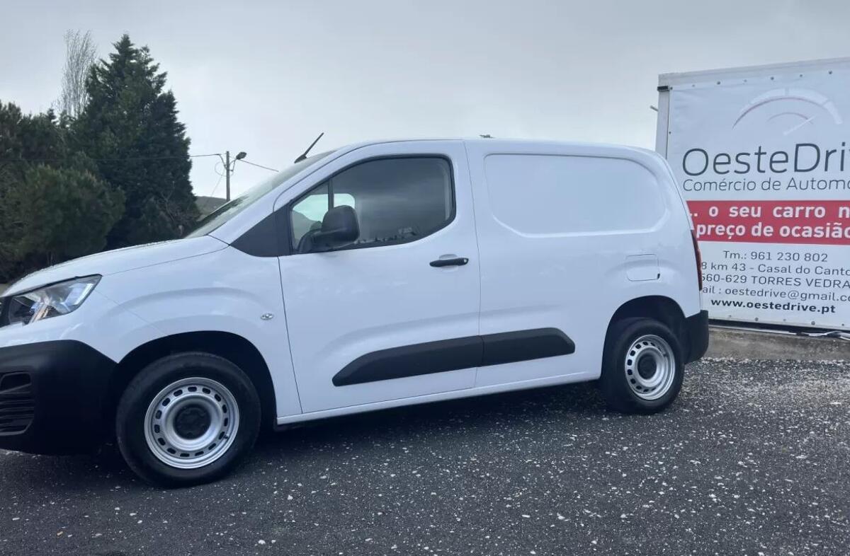 PEUGEOT Partner 1.5 BlueHDi Pro Longa