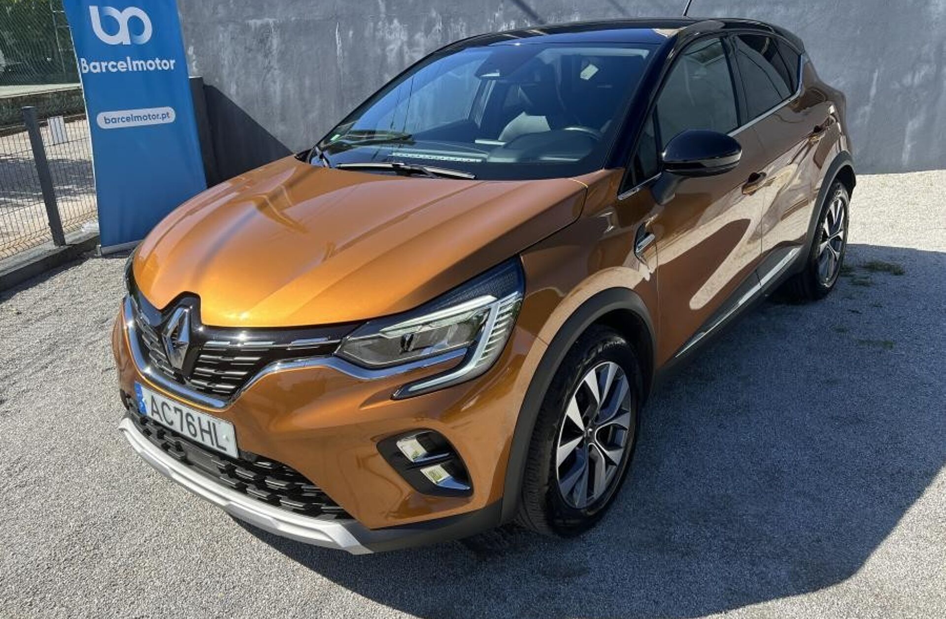 RENAULT Captur 1.0 TCe Exclusive Bi-Fuel