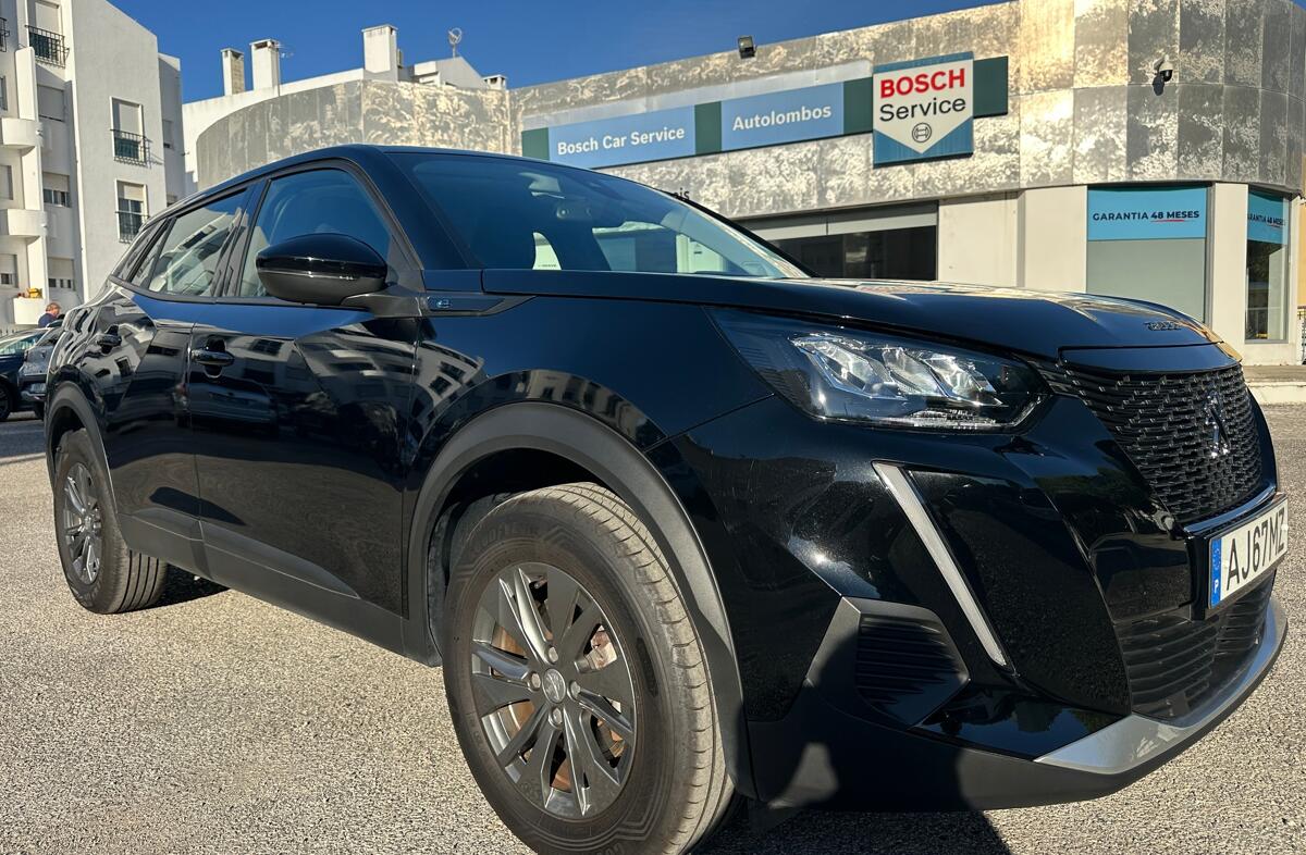 PEUGEOT 2008 e- 50 kWh GT