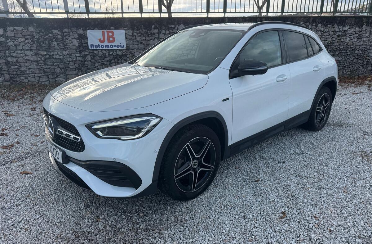 MERCEDES Classe GLA GLA 250 e AMG Line