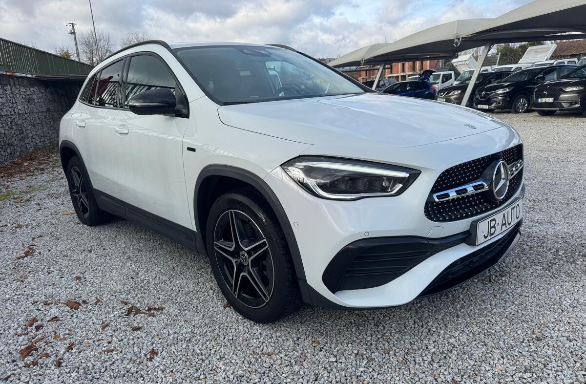 MERCEDES Classe GLA GLA 250 e AMG Line
