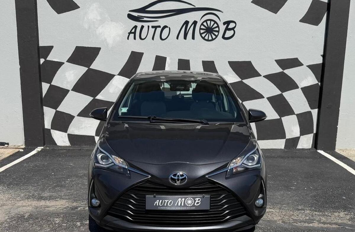 TOYOTA Yaris 1.0 VVT-i Exclusive