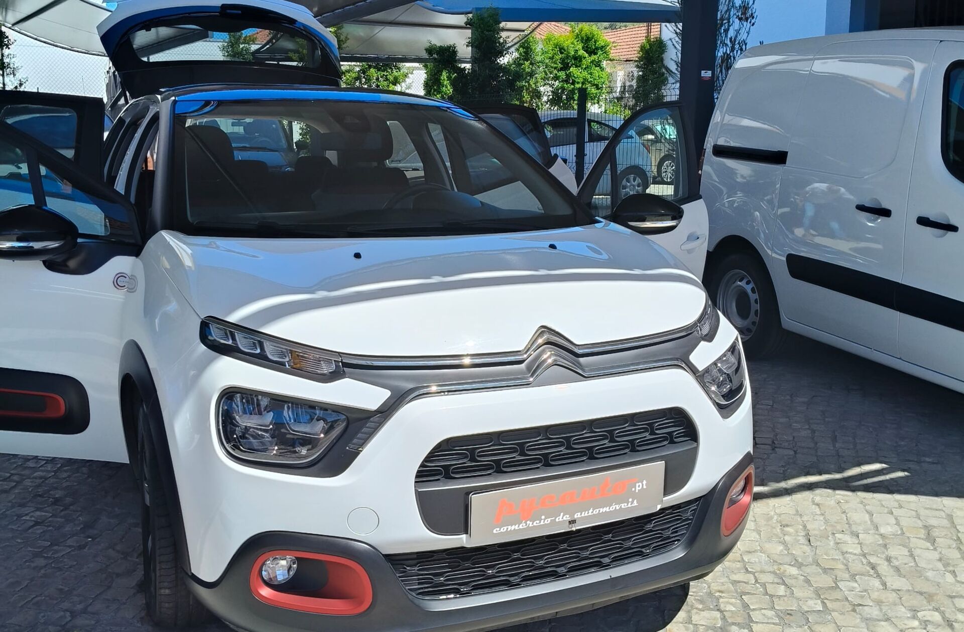 CITROEN C3 1.2 PureTech C-Series