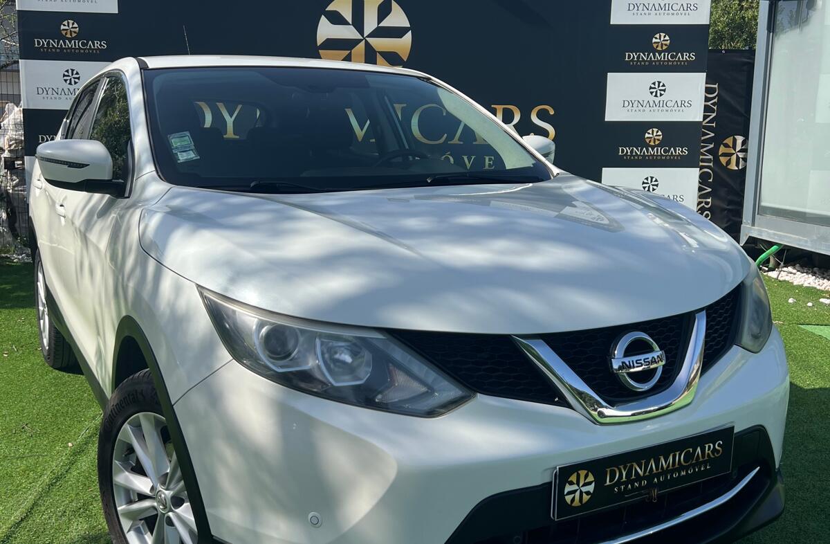 NISSAN Qashqai 1.5 dCi Tekna Premium