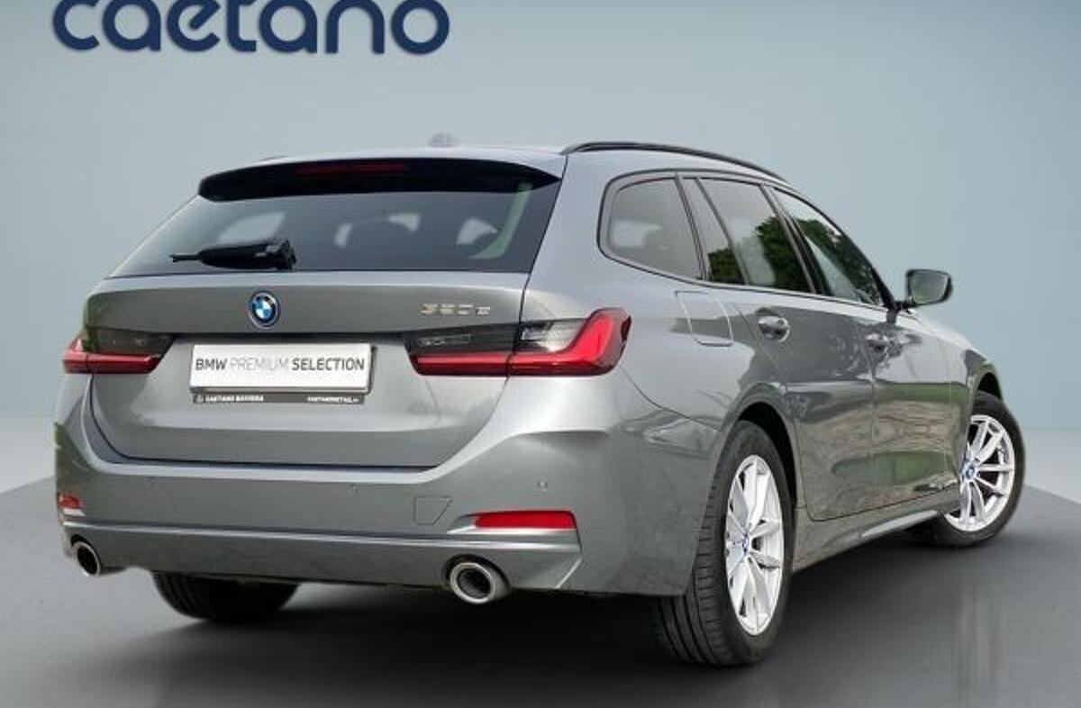 BMW Serie-3 330 e Touring Auto