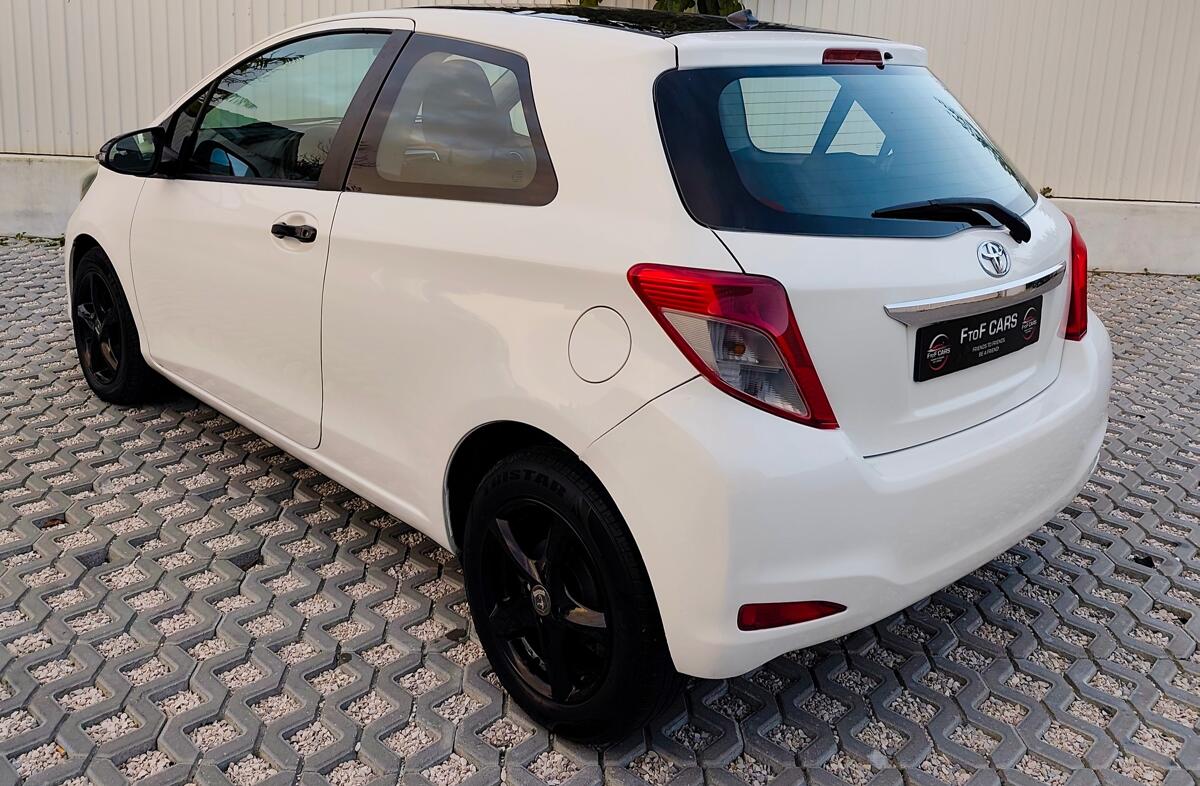 TOYOTA Yaris 1.4 D-4D Comfort+Navi