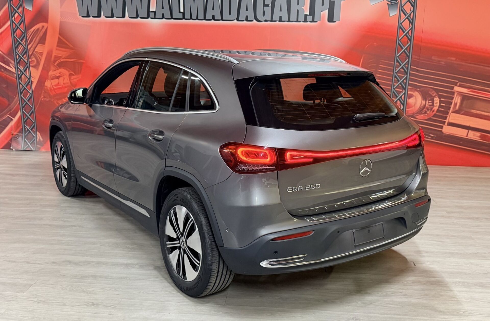 MERCEDES EQA 250 Progressive