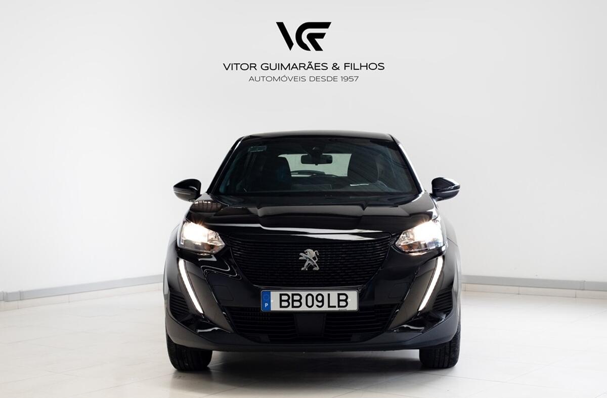 PEUGEOT 2008 1.2 PureTech Active Pack