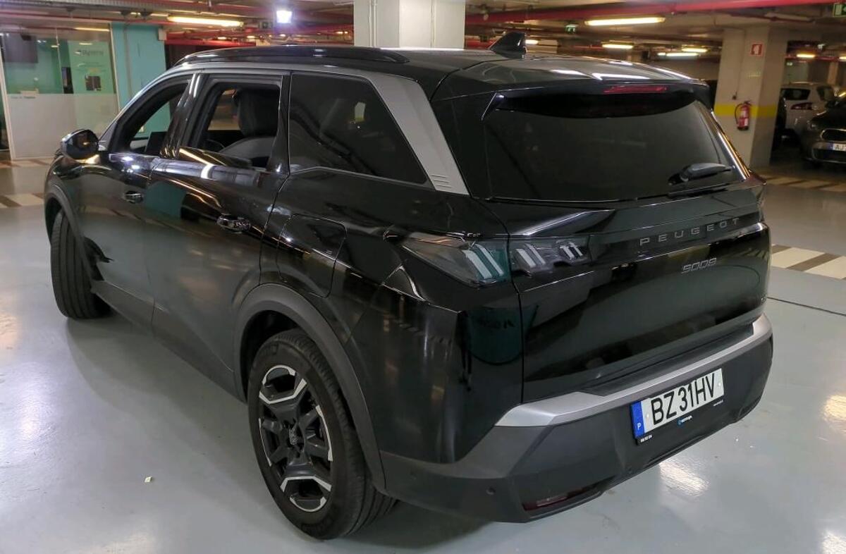 PEUGEOT 5008 1.6 Plug-in Hybrid Allure e-DCS7