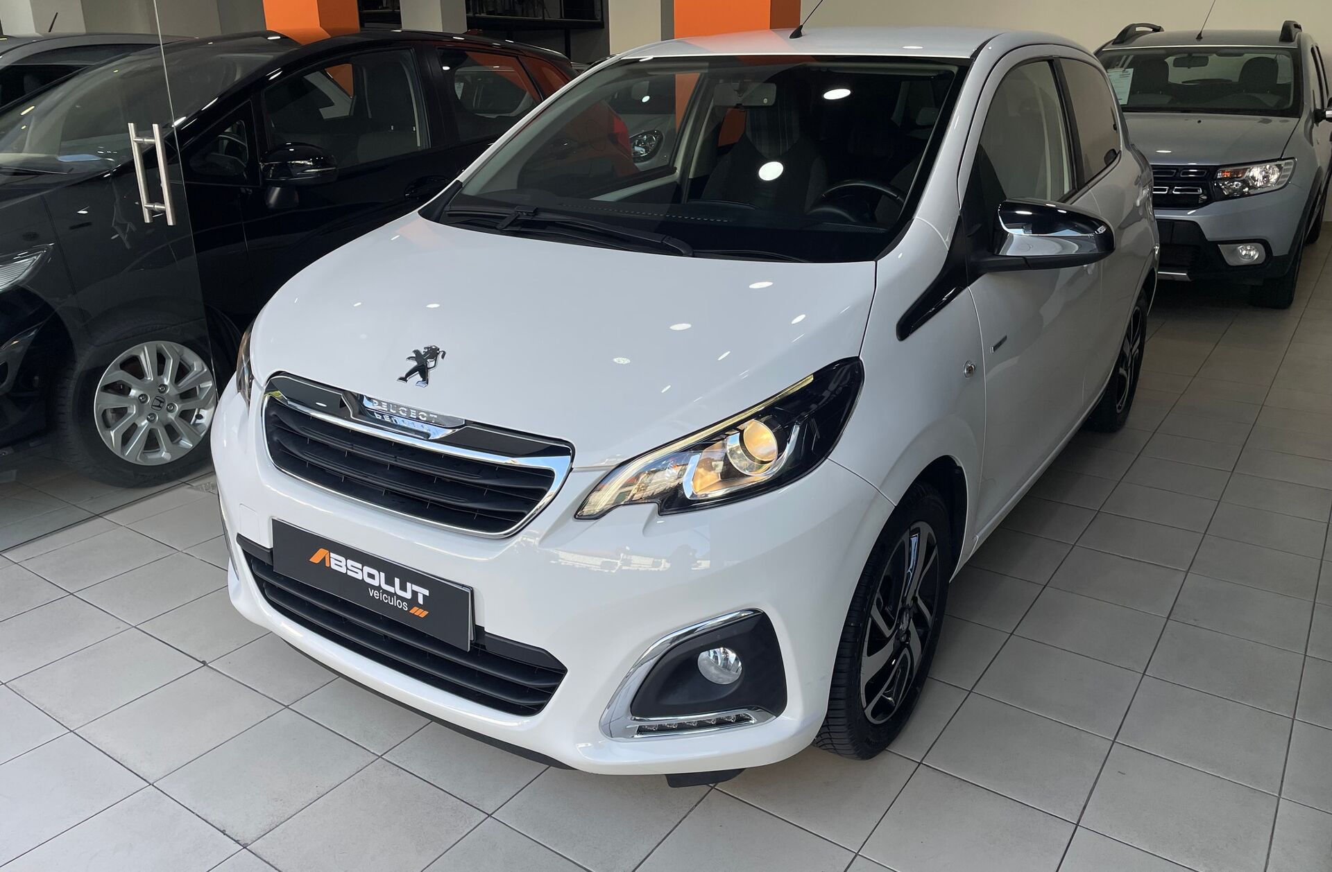 PEUGEOT 108 1.0 VTi Active