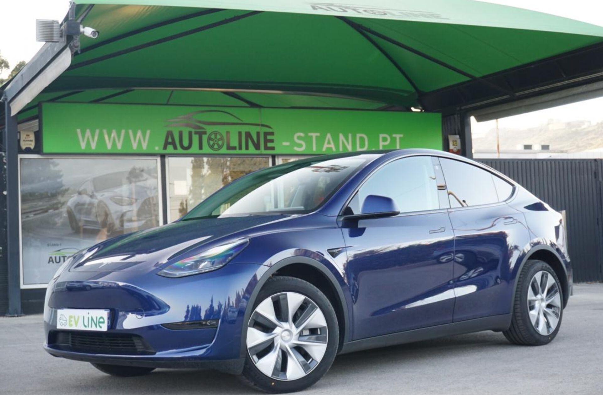 TESLA Model Y Long Range Tração Integral