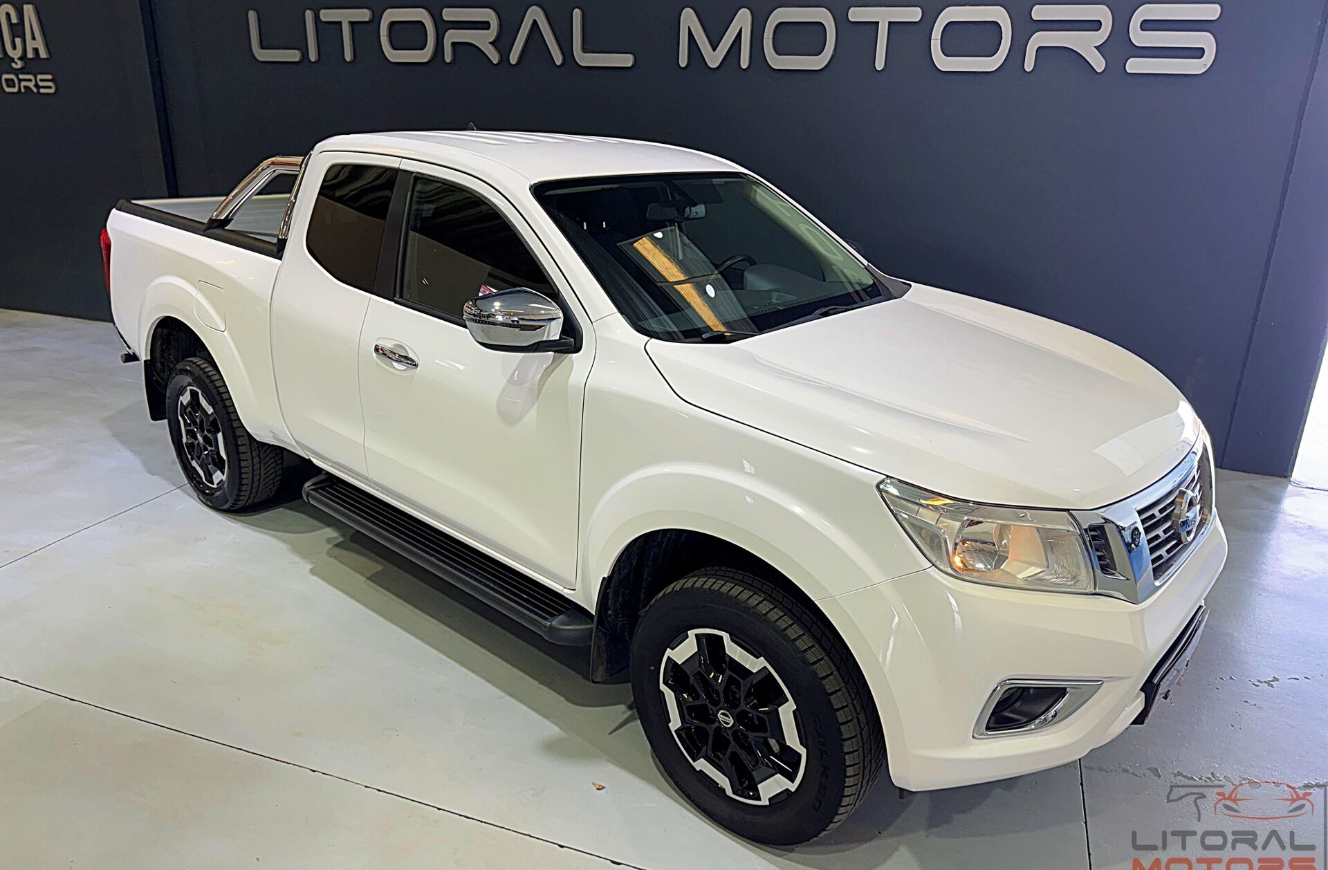 NISSAN Navara 2.3 dCi KC 4WD N-Connecta
