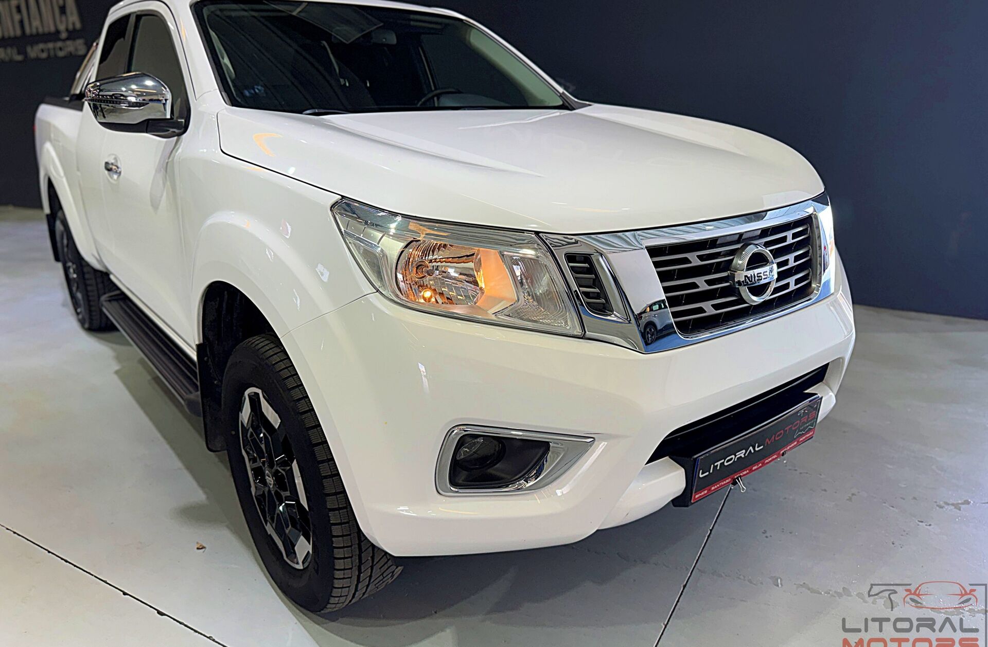 NISSAN Navara 2.3 dCi KC 4WD N-Connecta