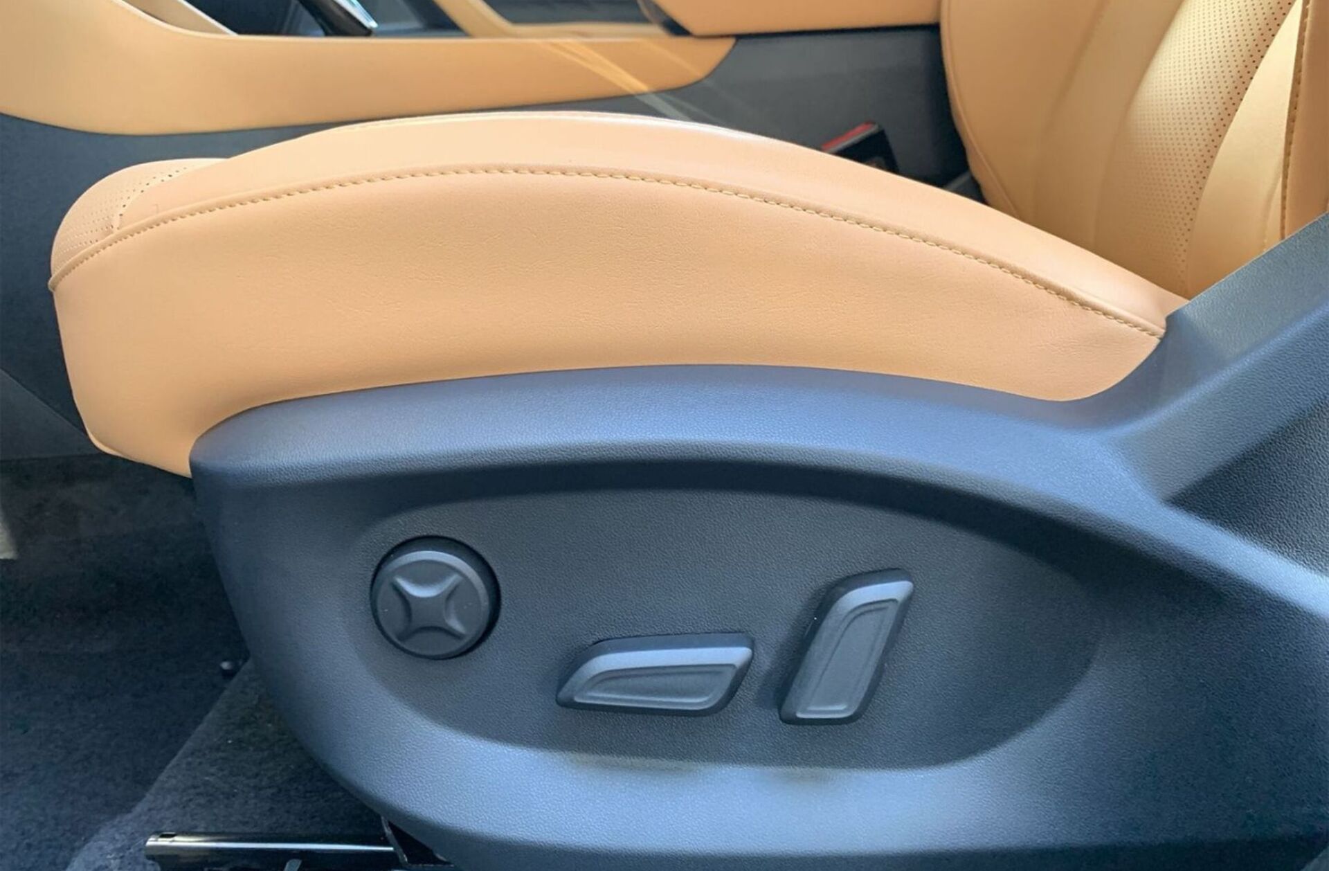 MG EHS 1.5 T-GDI Plug-in Hybrid Luxury